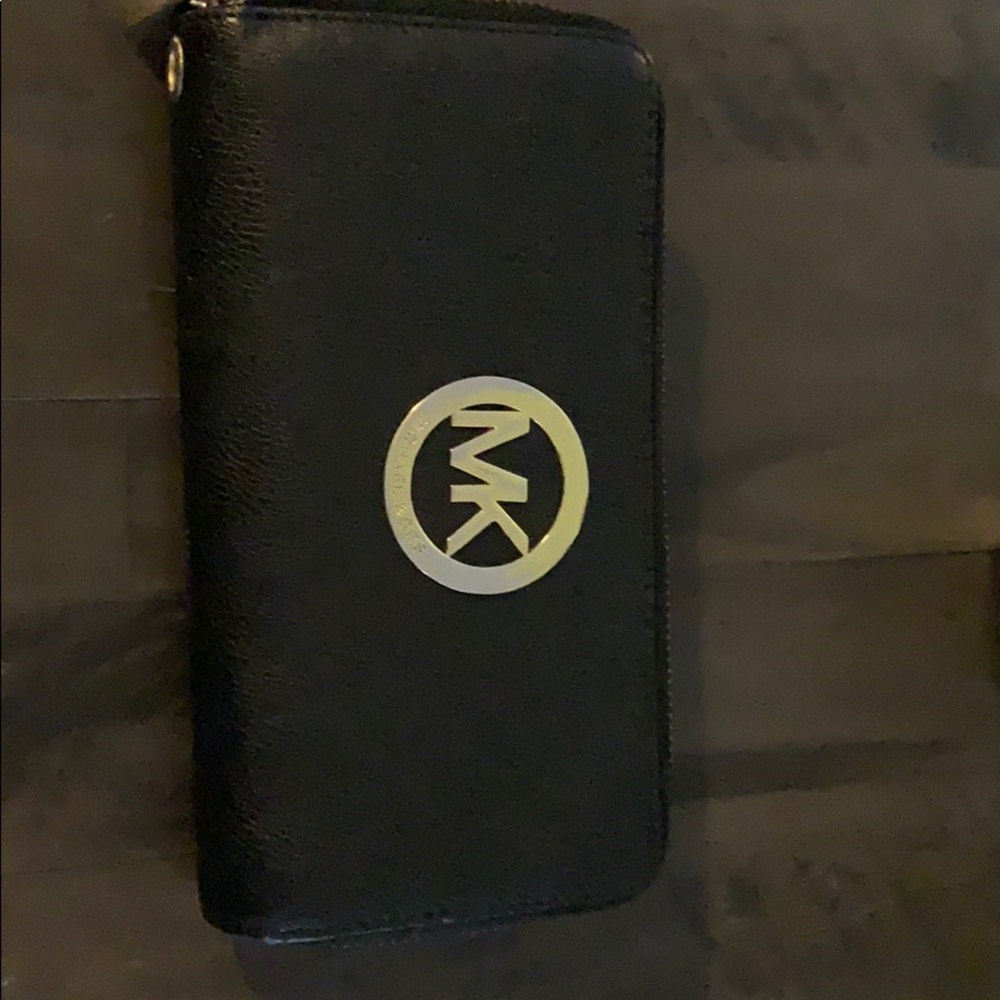 Michael Kors wallet